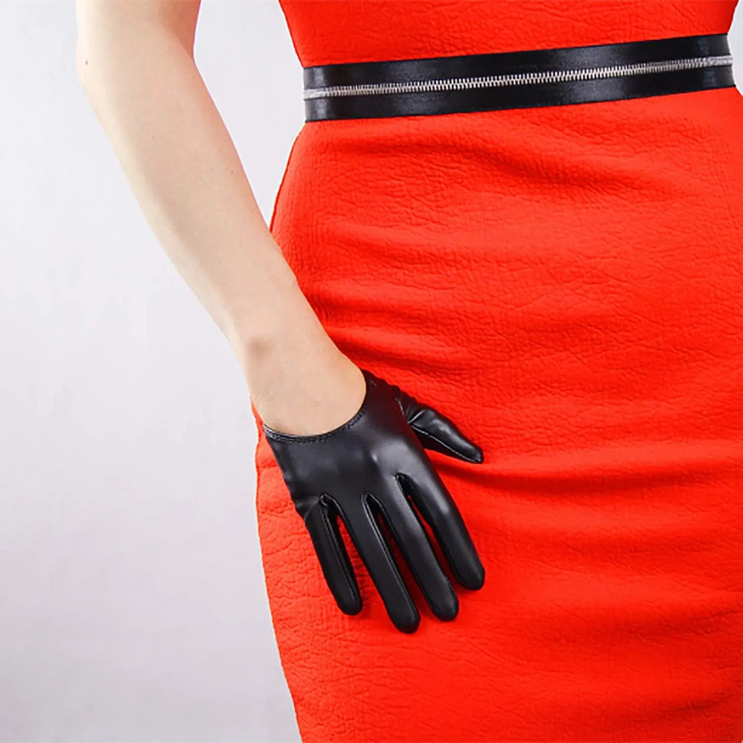 DooWay Fashion Short Leather Gloves for Women Costume Wet Look Faux Patent PU Driving Dress Gloves
