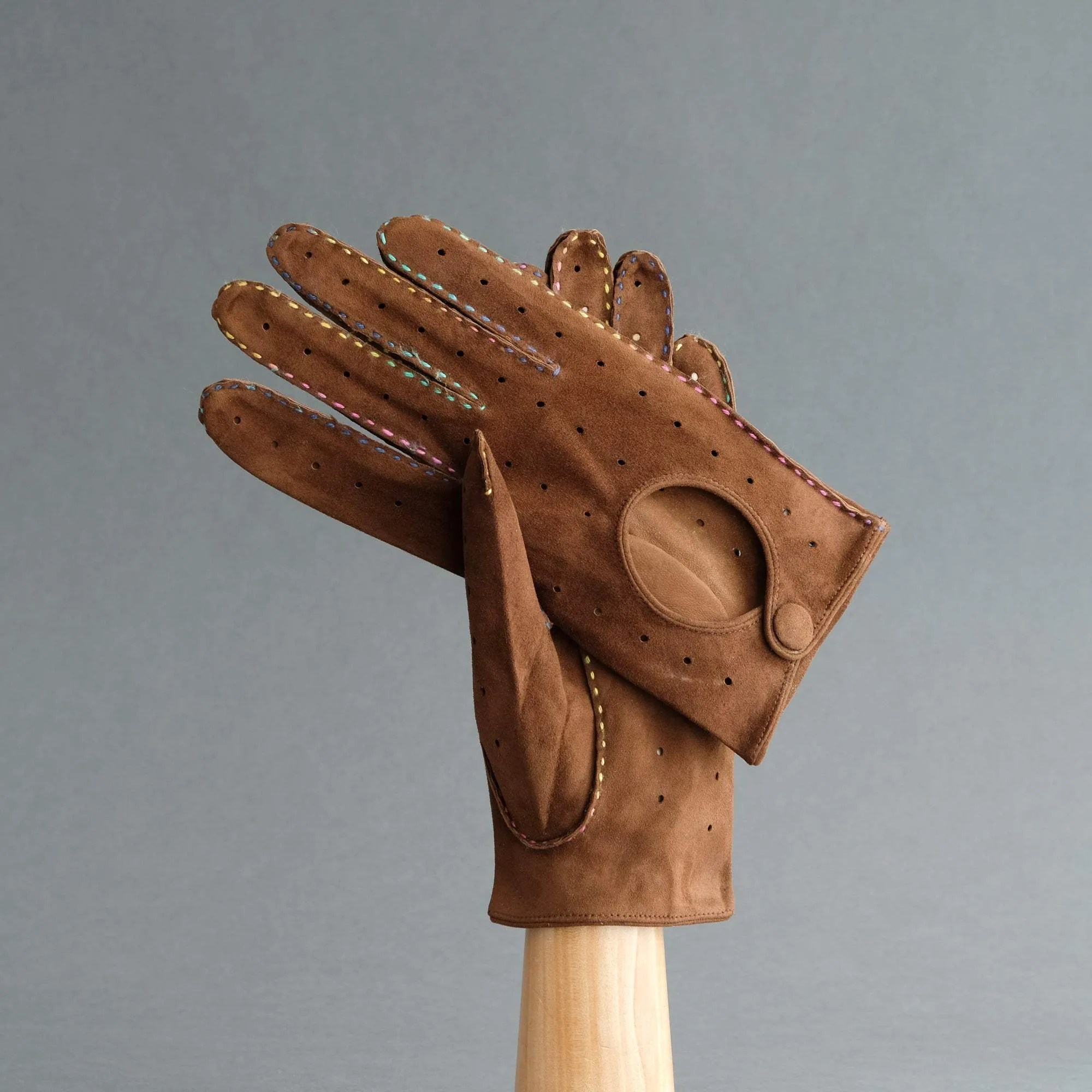 Gentlemen's Unlined Driving Gloves from Havana Reindeer Suede
